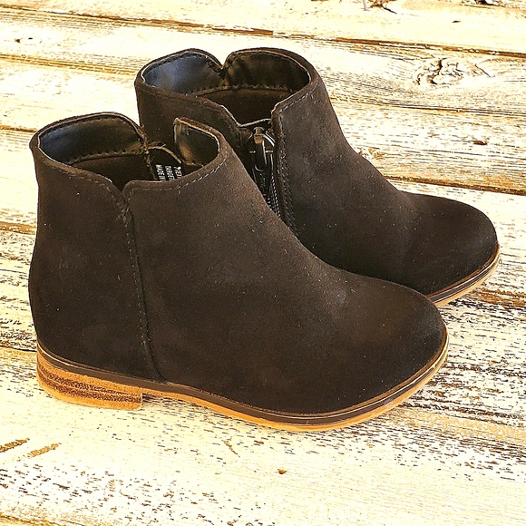 Black ankle booties - Picture 2 of 7